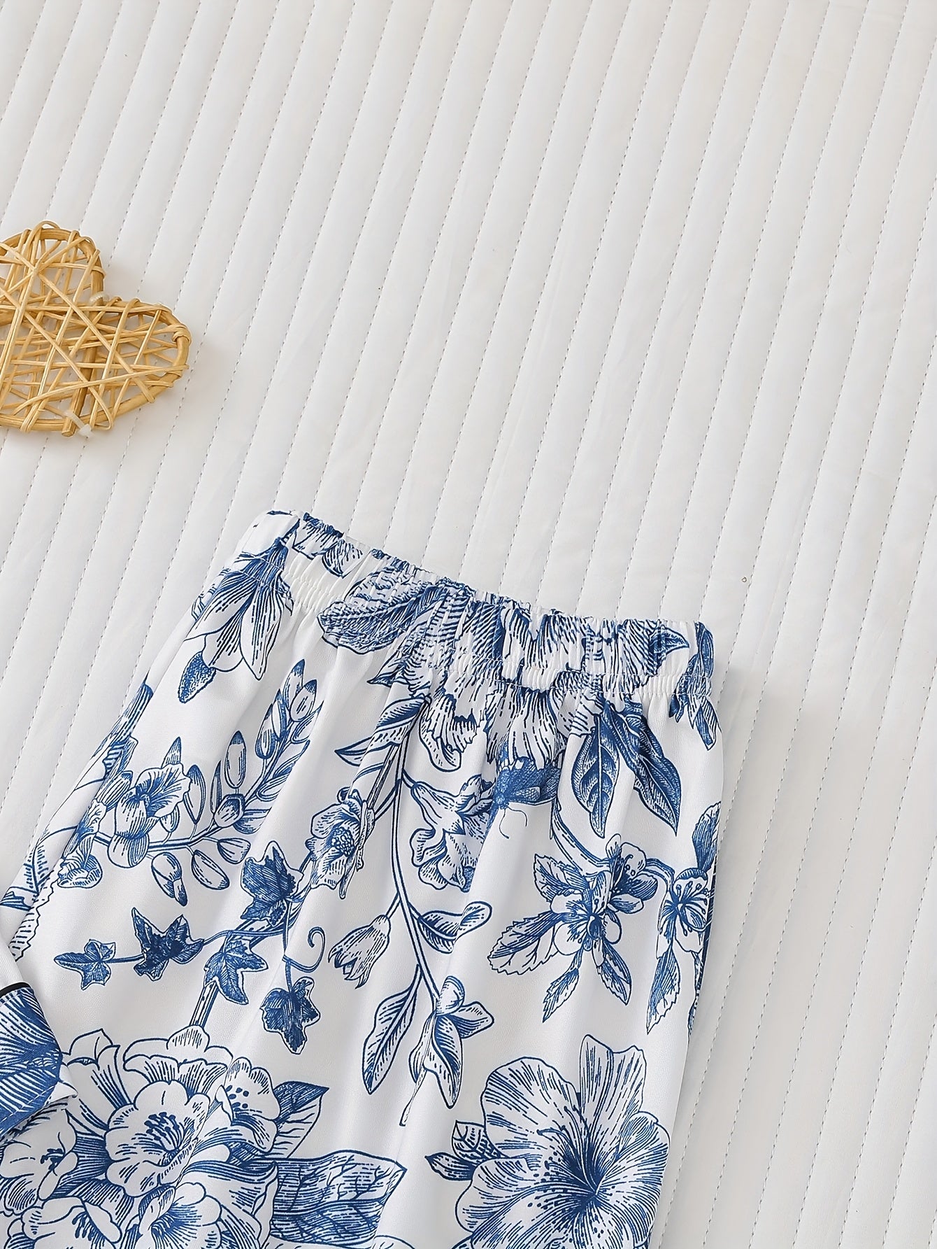 Three Piece Women'S Elegant Polyester Pajama Set, Fabric, Comfortable For All Seasons, Short Sleeved Button Top, Matching Shorts And Pants, With Full Body Printing And Pocket Details, Suitable For Adult Pajama Set