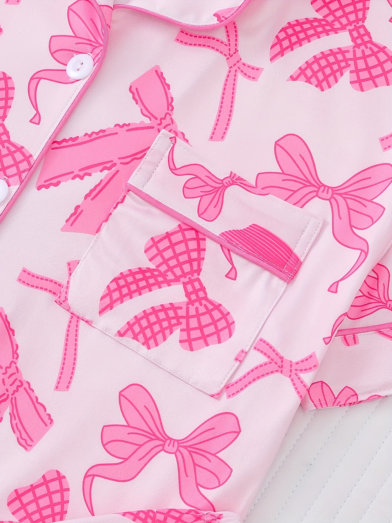 Three Sets Of Women'S Pajamas Set, Women'S Pajamas Set Combination, Knitted Fabric, Short Sleeved Button Top And Matching Pants, Full Body Print, Collar And Pocket Details, Suitable For ' Adult Pajamas Set