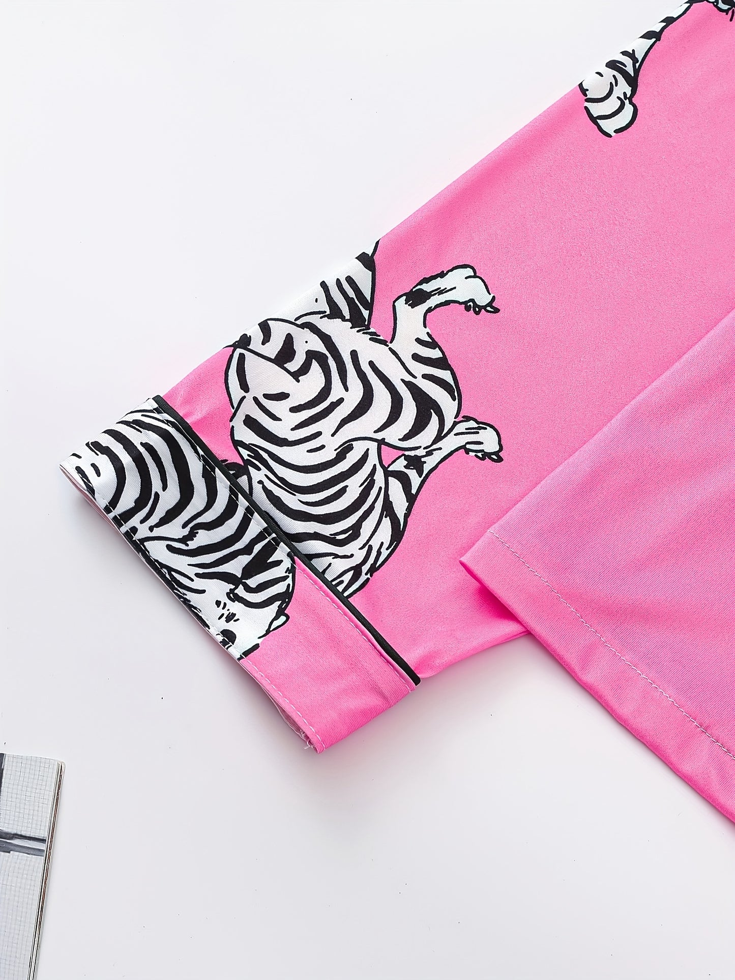 Two Piece Elegant Women's Sleepwear Set, Comfortable Fabric, Long Sleeved Button Up Top, Paired with Matching Pants, Printed All Over, Pocket Details, Suitable for All Season Wear